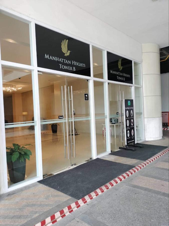 Cubao Manhattanheights Unit 7Ef Tower B, 1Br 马尼拉 外观 照片