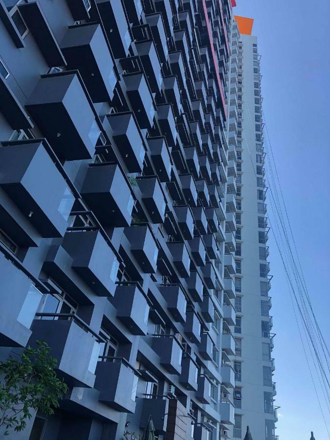 Cubao Manhattanheights Unit 7Ef Tower B, 1Br 马尼拉 外观 照片