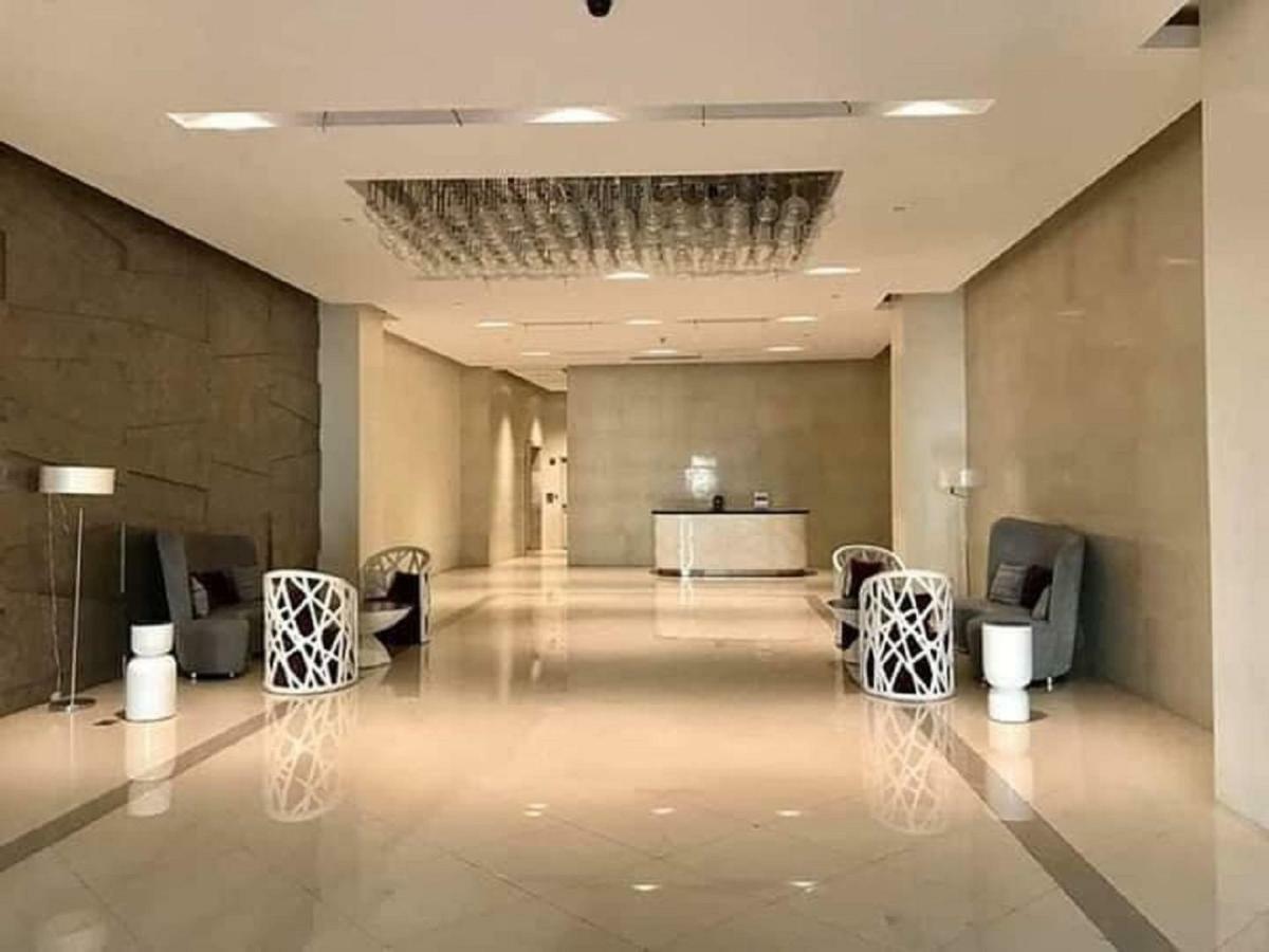 Cubao Manhattanheights Unit 7Ef Tower B, 1Br 马尼拉 外观 照片