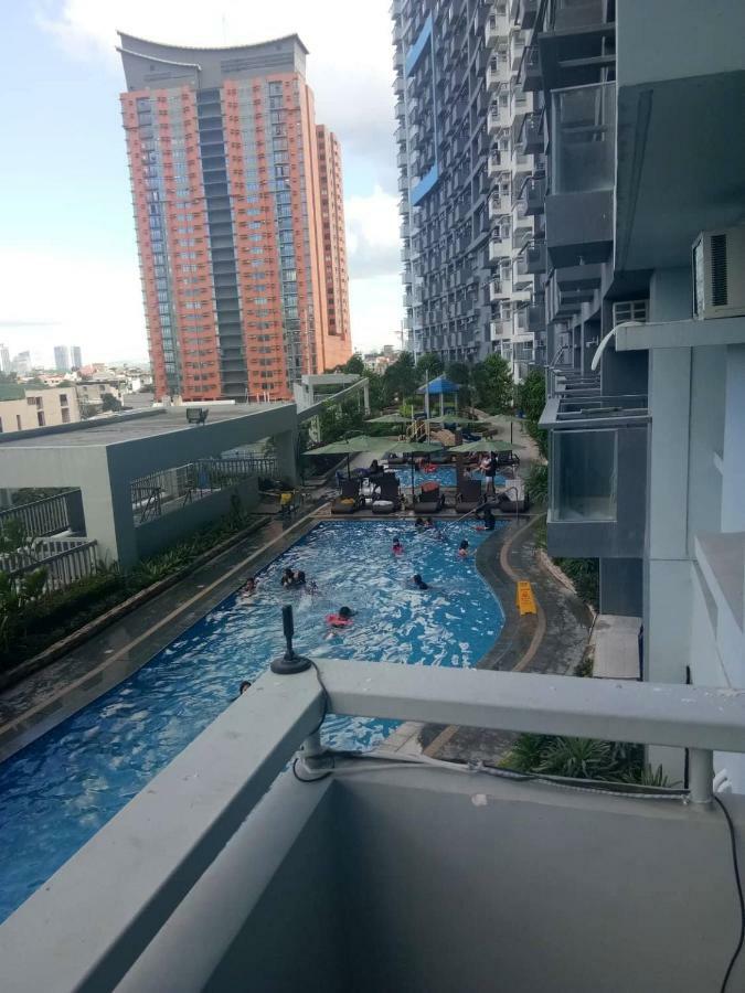 Cubao Manhattanheights Unit 7Ef Tower B, 1Br 马尼拉 外观 照片